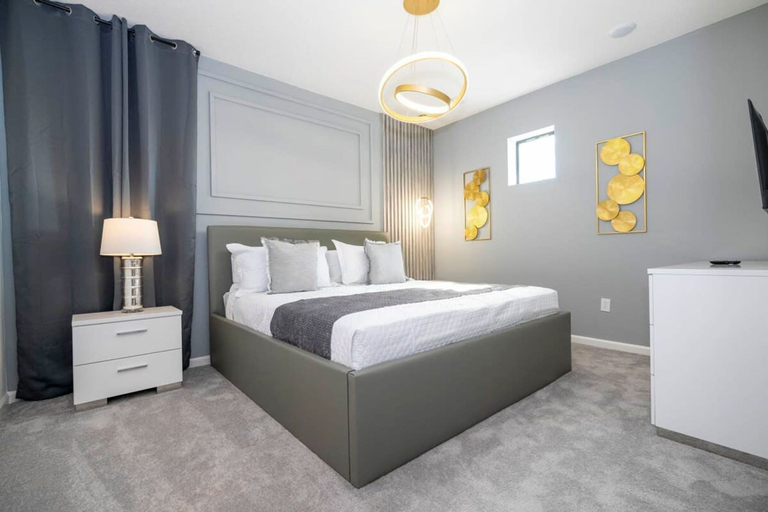 Room 2, 6163 Fantastic Home With 12bd, Orange