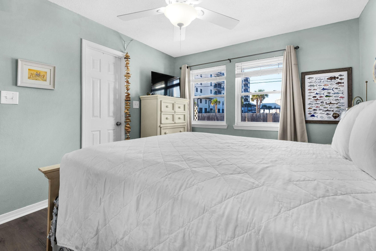 Bedroom 3, Beachview 101- Beaches and Moonbeams, Escambia