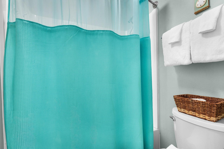 Bathroom 4, Beachview 101- Beaches and Moonbeams, Escambia