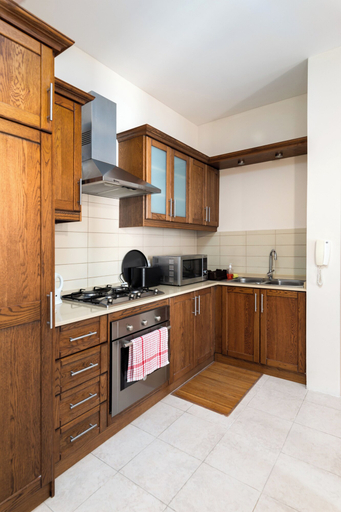 Private kitchen 2, Spacious & Cosy APT - Msida Uni Heights