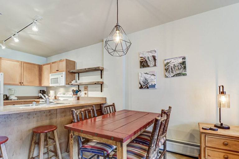 Dining, Cs321 Copper Springs 1 Bedroom Condo, Summit