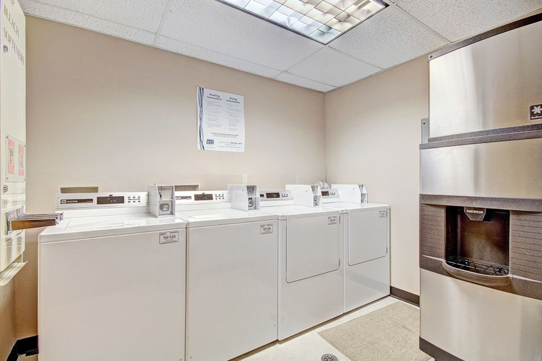 Laundry room, Fp200h Foxpine Inn Hotel Room Condo, Summit