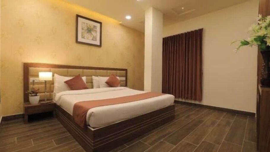 Bedroom 2, Hotel Shiv Shakti, Rajkot