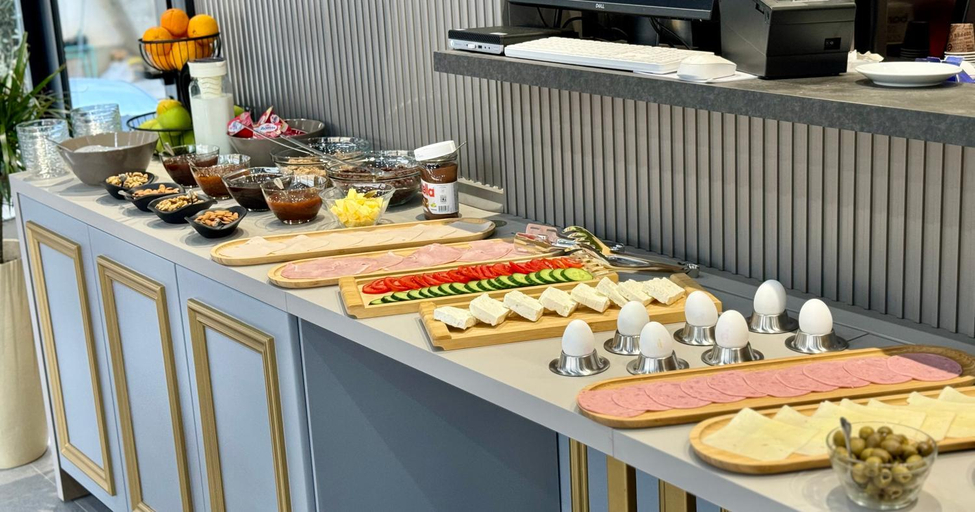 Food & Drinks 5, Residence Inn Tirana, Tiranës