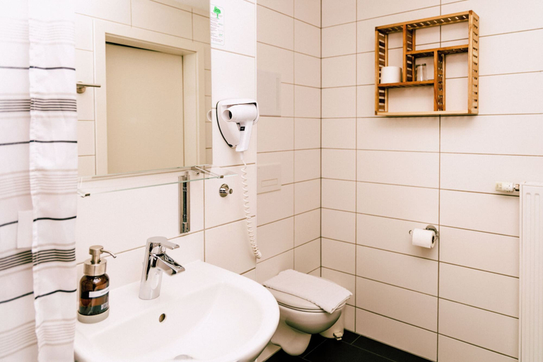 Bathroom 5, Hotel kleiner Markt Saarlouis, Saarlouis
