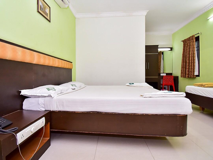 Bedroom 2, Jeyam Residency, Kumbakonam, Thanjavur