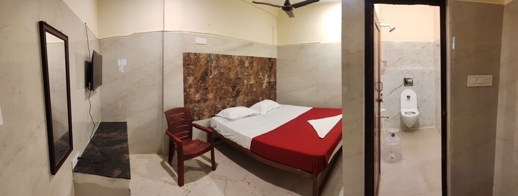 Room 5, Ammayi Temple View, Tiruvannamalai