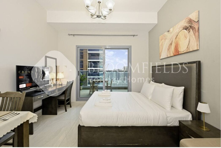Room 3, 1306 Bloomfields Casual STU Elite Tower, Dubai