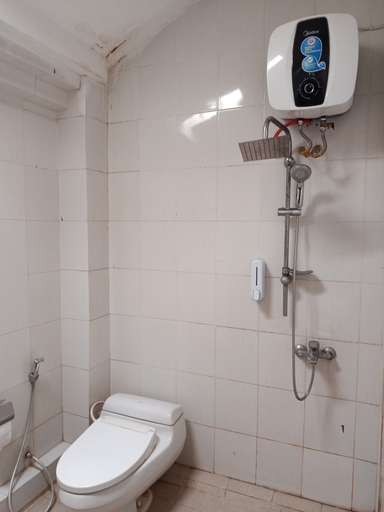 Bathroom 5, GRHA PAWITRA TROWULAN, Mojokerto