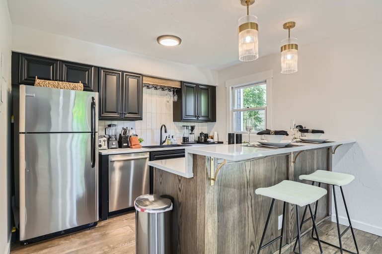 Private kitchen 5, Bliss At Blue Church 441 2 Bedroom Condo, Summit