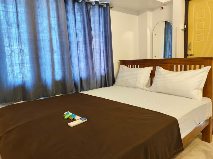 Room 5, Sri Inn, Viluppuram