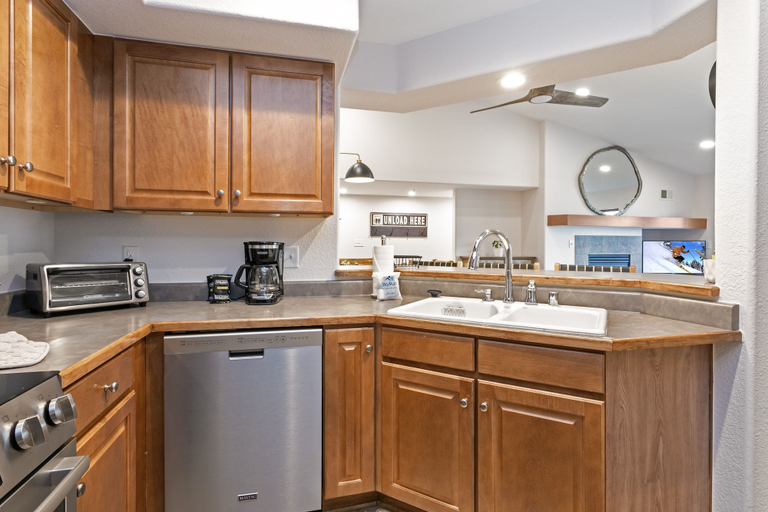Private kitchen 2, River Pines A303 3 Bedroom Condo, Eagle