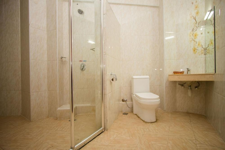 5, Miale The Hotel, Nakuru Town East