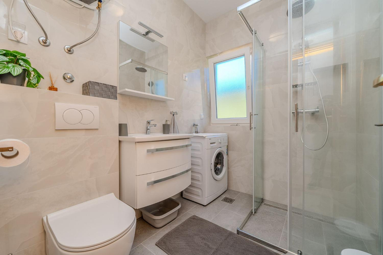 Bathroom 3, Apartment by the sea and with beautiful view, 2 bedrooms, 4 persons, Preko