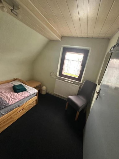 Room 2, Corner Haus RM1, Nürnberger Land