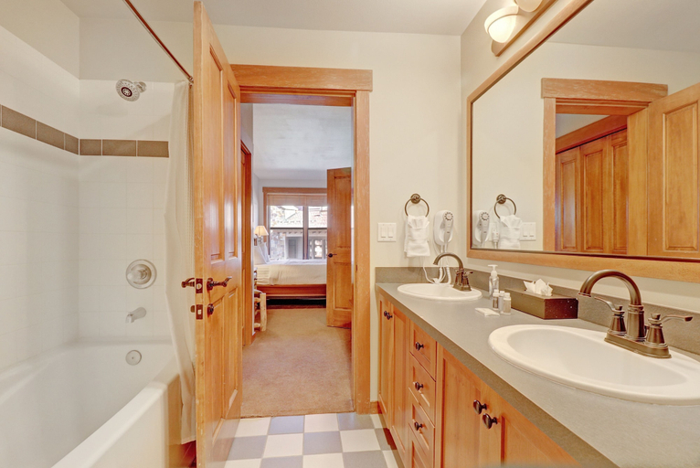 Bathroom 2, Co406 Copper One Lodge 2 Bedroom Condo by RedAwning, Summit