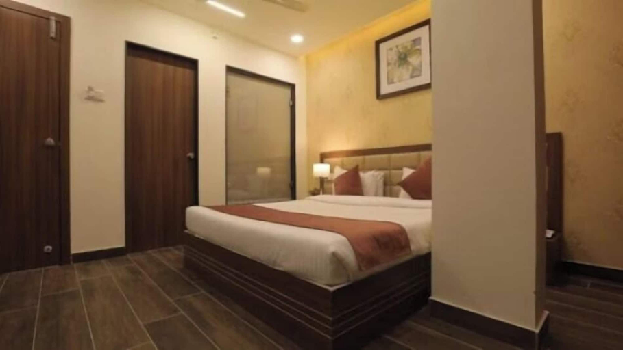Bedroom 4, Hotel Shiv Shakti, Rajkot