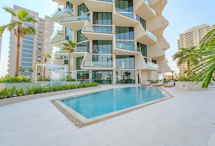 Pool 3, Binghatti Royale Residences - JVC, Dubai