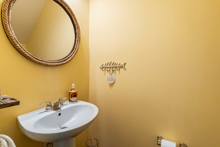 Bathroom 3, Old Canal Getaway - Stay for 6, Sussex