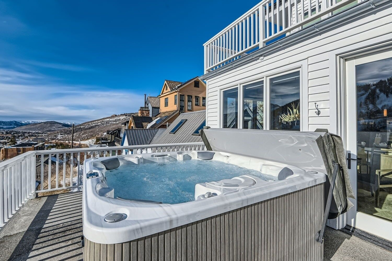 Terrace/patio, 311 Ontario Mountain Majesty 5 Bedroom Home, Summit