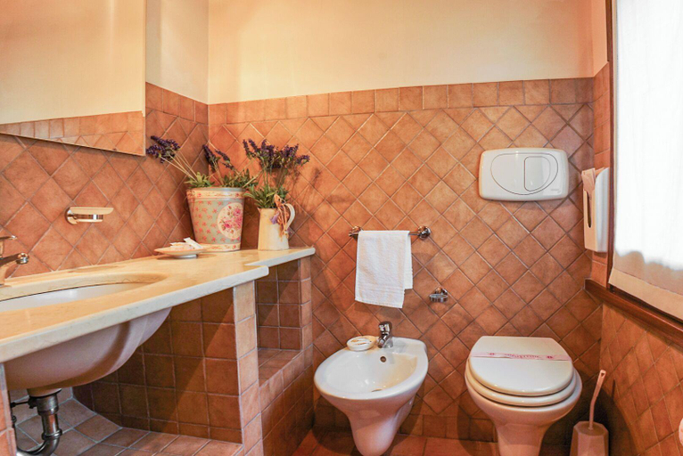 Bathroom 4, Le Fontanelle Country House, Pesaro E Urbino
