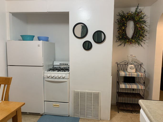 Interior 2, Beach Side Studio #2 Apts by RedAwning, Norfolk
