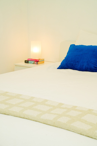 Room 5, 1BR Apt With Living Room Near CityArea, Oost-Vlaanderen