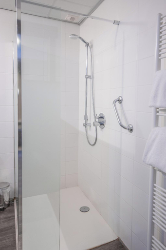Bathroom 3, Blanckthys Hotel Voeren - digital check-in, key by email or SMS, Limburg