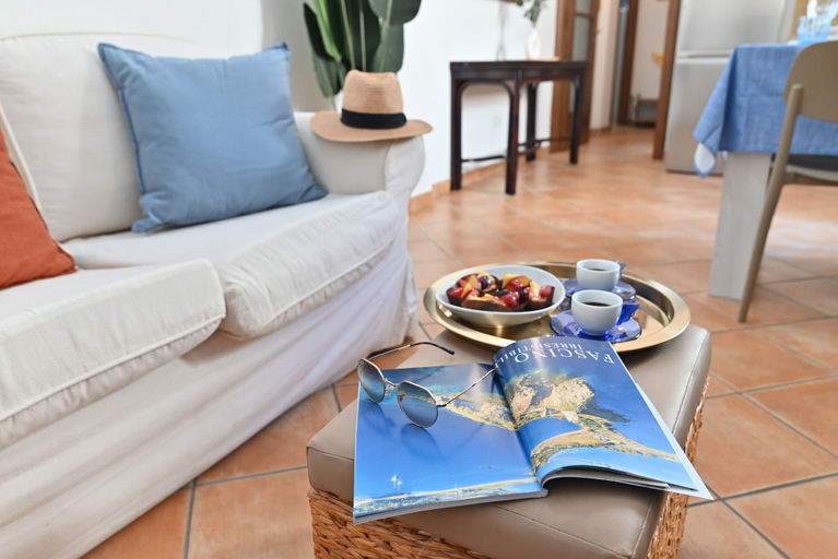 Living area 5, IzzHome Gallery, Cagliari