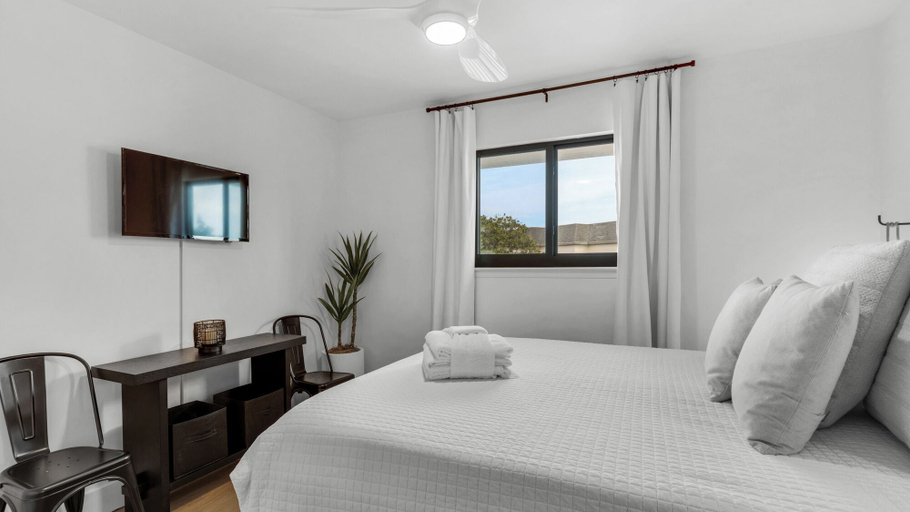 Bedroom 2, Beachside Condominiums, Walton