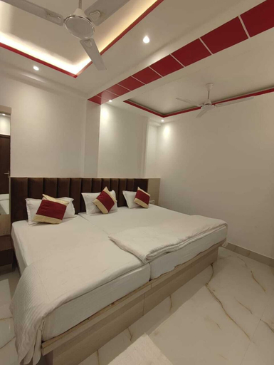 Room 3, S S Guest House, Varanasi