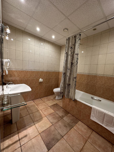 Bathroom 3, Unimars Hotel Riga, Riga