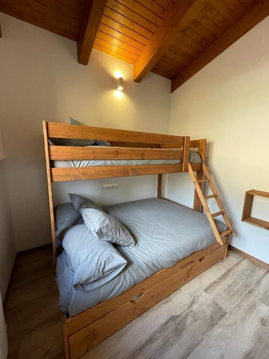 Room 5, Casa de les Escoles, Barcelona