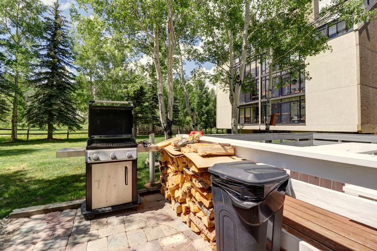 BBQ/picnic area, Wh102 Wheeler House 2 Bedroom Condo by RedAwning, Summit