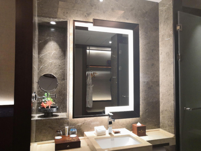 Bathroom 5, ZHI JIN hotel, Bijie