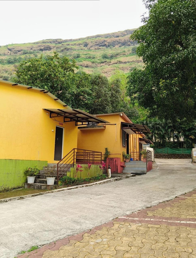 Front of property 2, Rutuvan Resort Girivan, Pune
