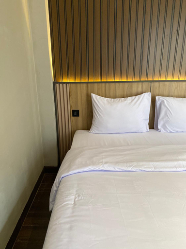 2, MOONSTONE, Bandung