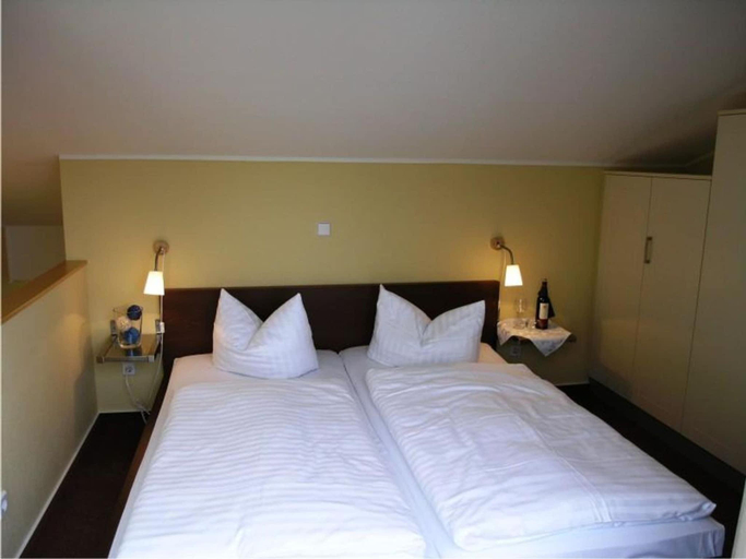 Bedroom, elegant eingerichtete Ferienwohnung, Mecklenburgische Seenplatte