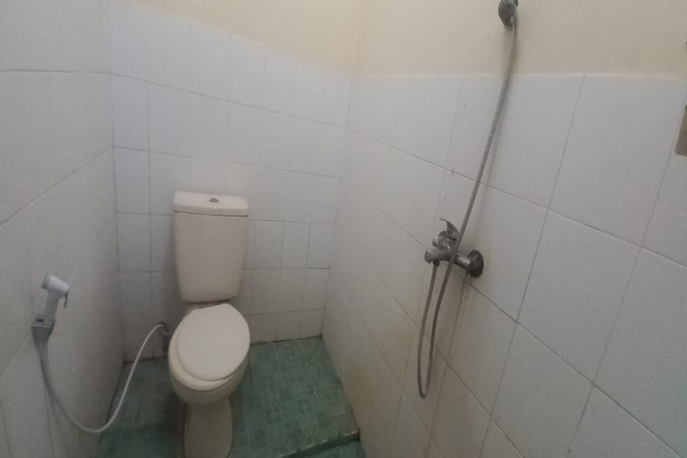 Bathroom 2, OYO 95055 Homestay Panasan Pak Budi, Boyolali