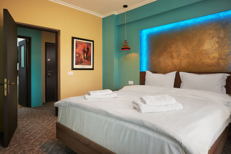 Room 2, Lapusneanu Central Apartments, Iasi