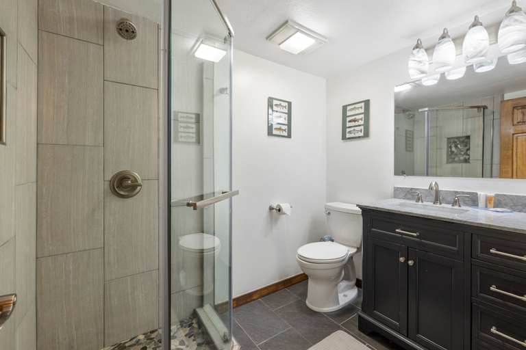 Bathroom 2, Fp300 Foxpine Inn 2 Bedroom Condo, Summit