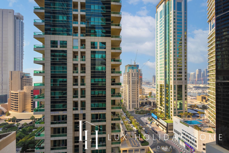 Exterior, LUX The Sky Dubai Eye View Suite, Dubai