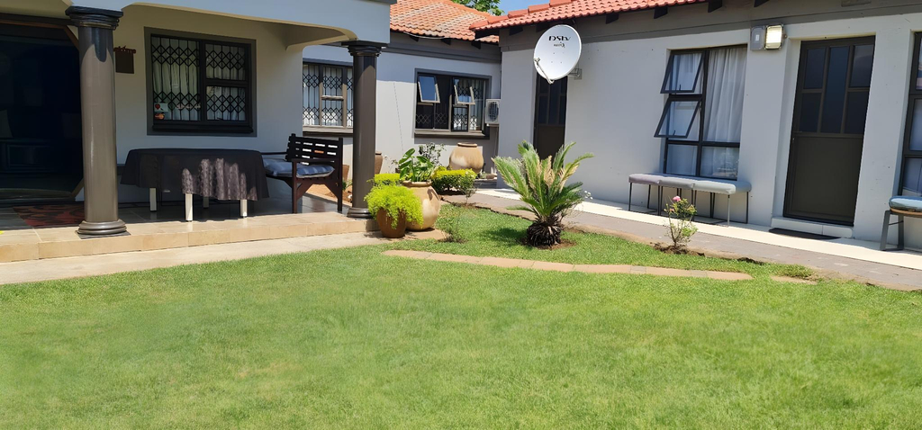 2, Sharodin Bed and Breakfast, Bojanala