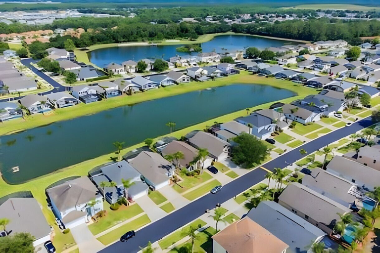 Aerial view 2, Cozy 4BR Villa w/ Priv Pool Lake Berkley Resort, Osceola