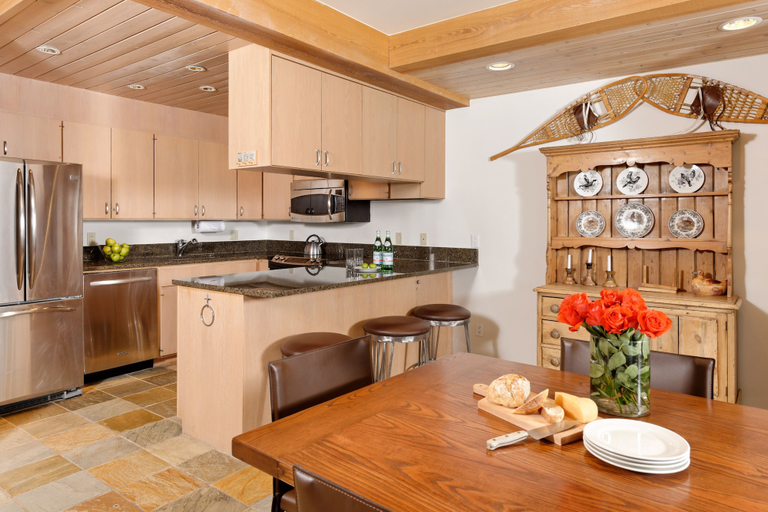 Private kitchen, 700 Ute Apartment #703 4 Bedroom Home, Pitkin