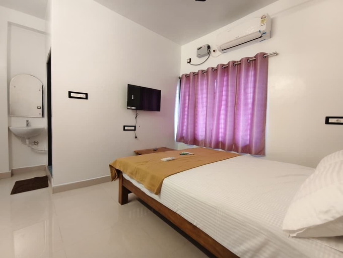 Room 4, Sri Inn, Viluppuram