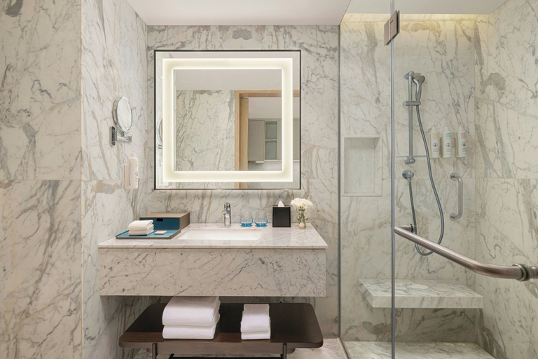 Bathroom 2, Marriott Executive Apartments Mall Road Amritsar, Amritsar
