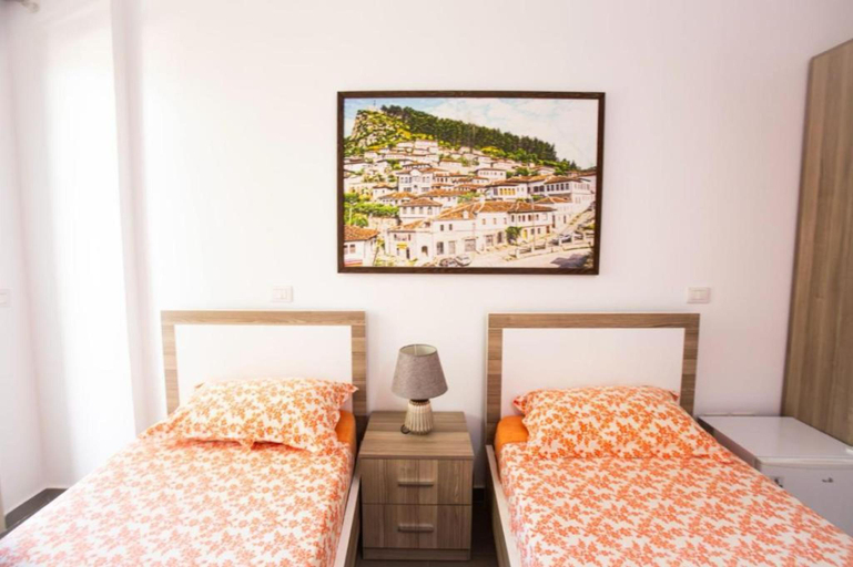 Bedroom, Hotel Jaho, Kavajës