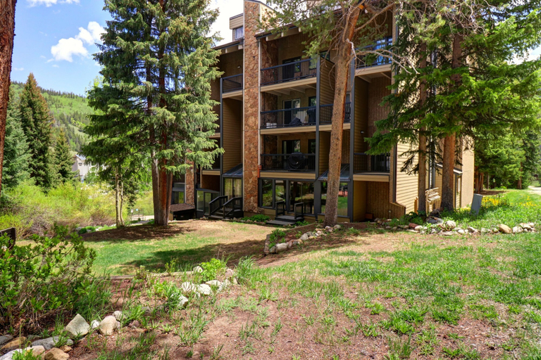 Exterior 3, CM416 Copper Mtn Inn, Summit