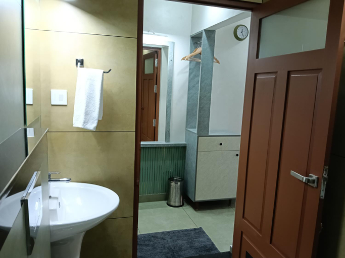 Bathroom 4, Green Planet Resort Mattannur, Kannur
